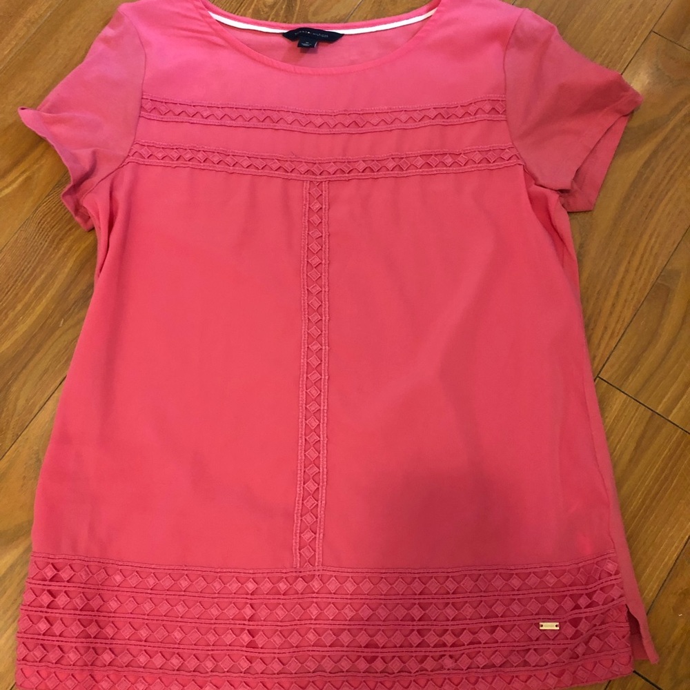 Women’s Tommy Hilfiger shirt